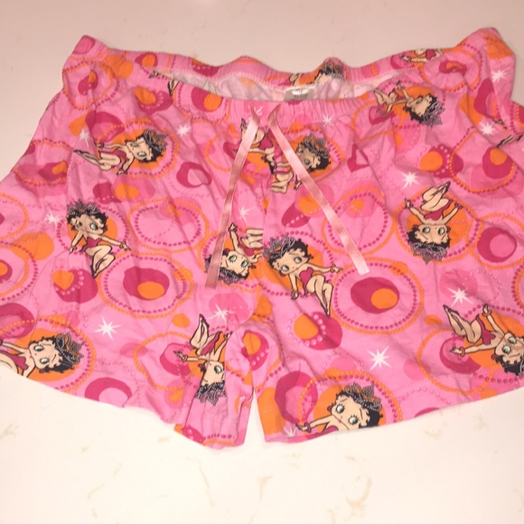 - Brand new Betty boop PJ set! - Picture 6 of 8